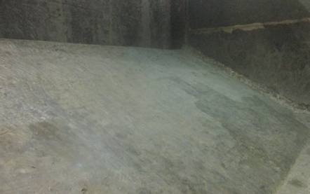 A megtisztított betonfelület